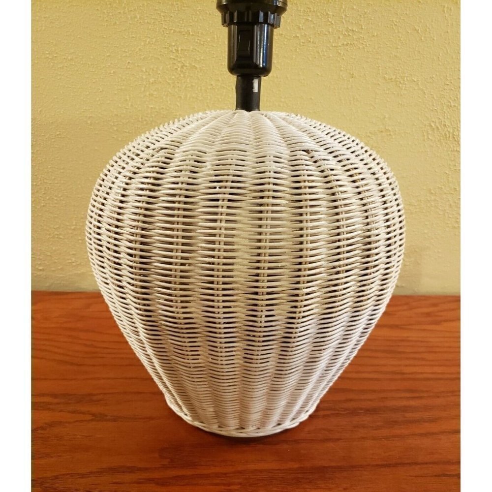 Vintage Large Key West Style Rounded Spiral White Wicker Lamp 80s